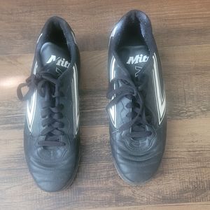 Mitre Men's Indoor Soccer Shoes Size 9.5